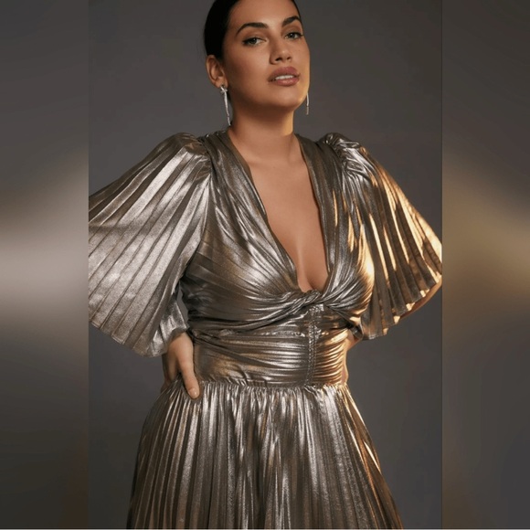 NWT Anthropologie Short-Sleeve Metallic Cutout Midi Dress In Silver Size XL - Picture 2 of 8